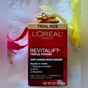 New in box! L’Oréal Revitalift Triple Power moisturizer!